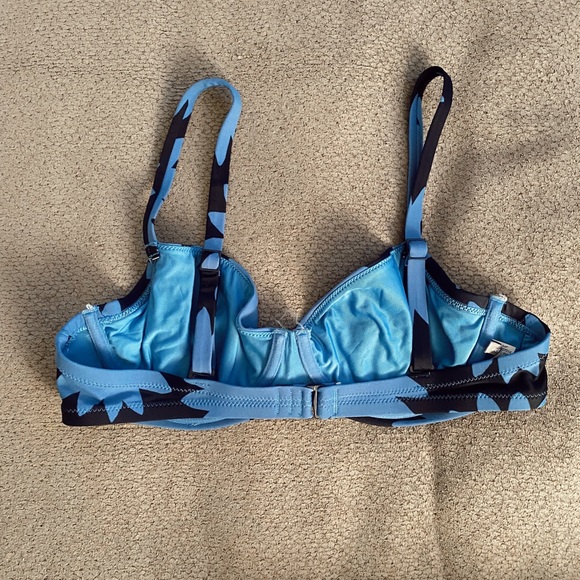 Aerie underwire bathing suit top - large - Picture 2 of 2